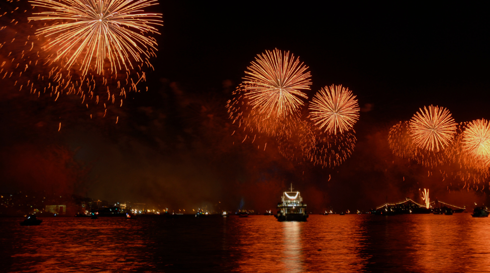 Vi feirer nyttårsaften i Living Room Restaurant & Bar!