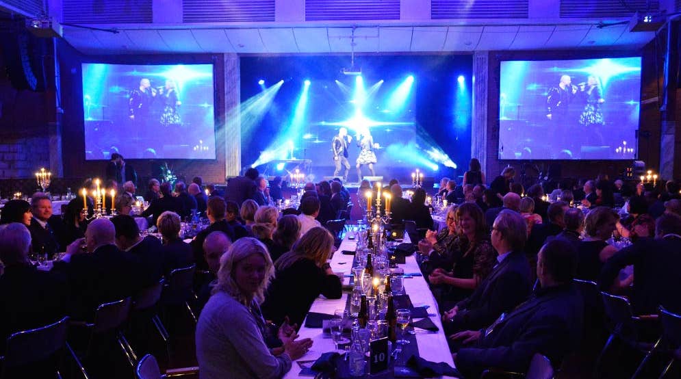 Show og middag i eventlokalet Stora Björn på Quality Hotel Galaxen i Borlänge